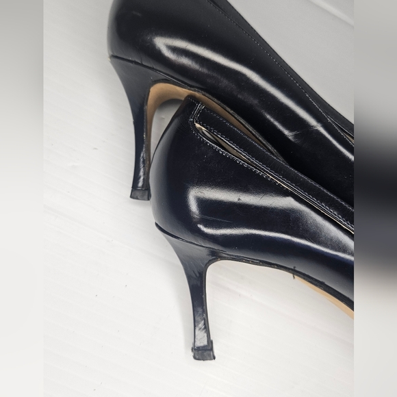 Authentic Manolo Blahnik Navy Blue Patent Leather Classic Pumps Size 35.5 - Picture 7 of 10